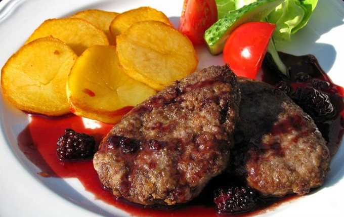 Elk lezzetli cutlets nasıl pişirilir için