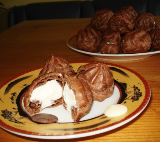 Ekmek peyniri eclairs