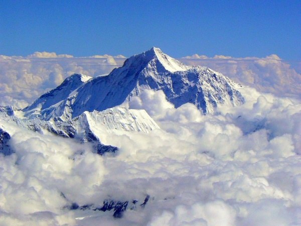 Everest Dağı nerede